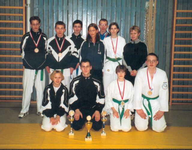 KAMPF » 2002 » ältere Gruppenbilder