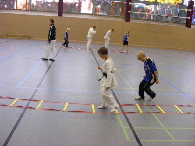 KAMPF » 2013 » Training mit den Nasenbären