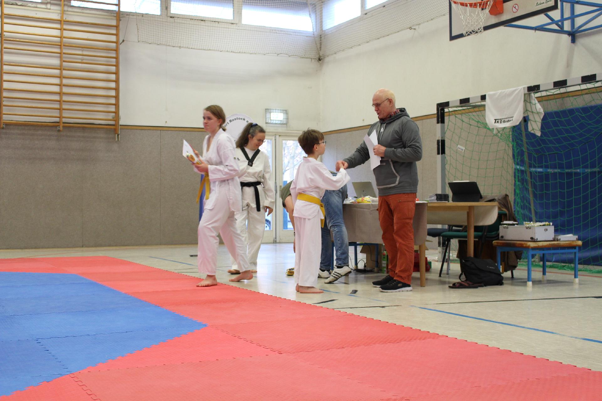 MIX » 2024 » Gürtelprüfung
Gürtelprüfung