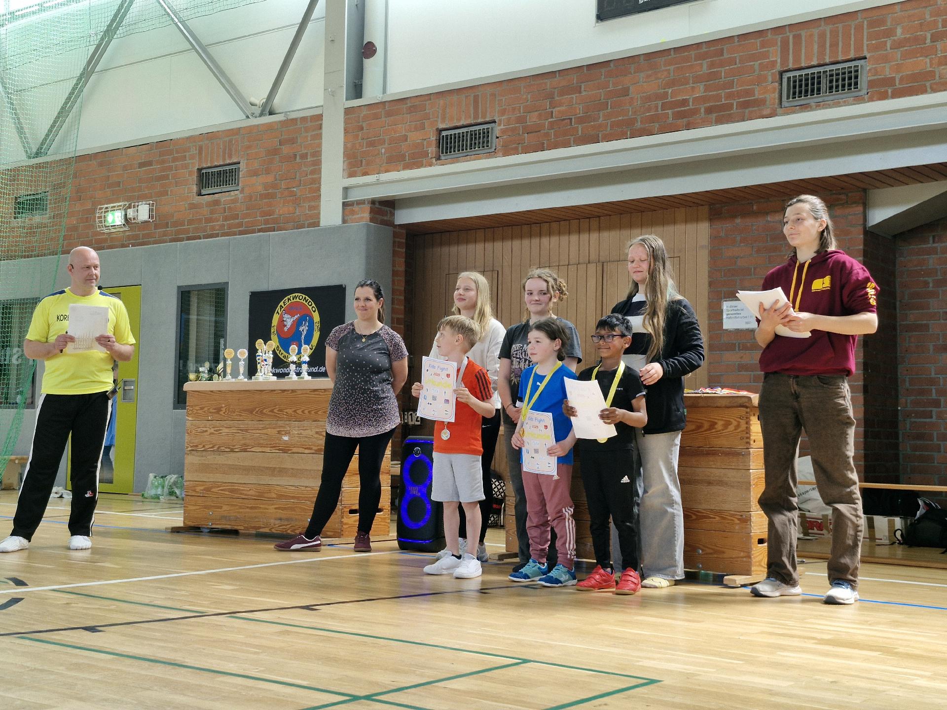 MIX » 2025 » KidsFight
10 Kampf für Kinder