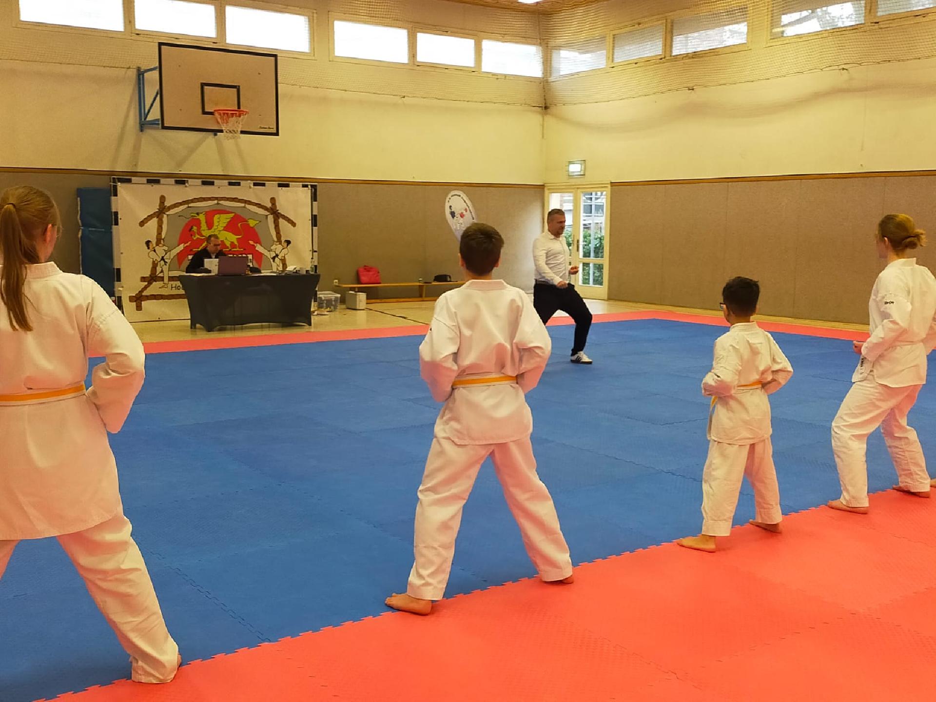 MIX&nbsp;&raquo;&nbsp;2026&nbsp;&raquo;&nbsp;Gürtelprüfung I
Gürtelprüfung