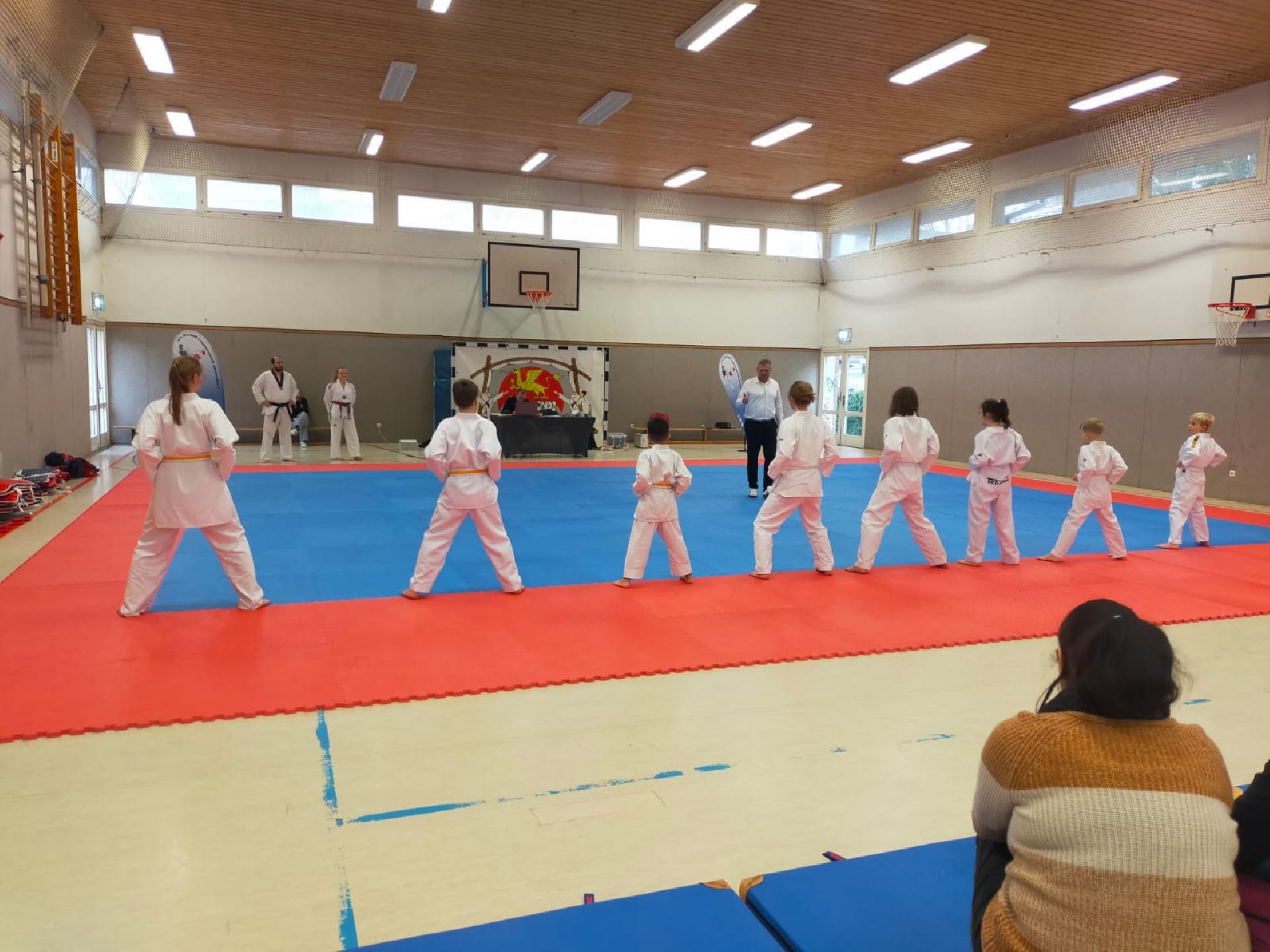 MIX&nbsp;&raquo;&nbsp;2026&nbsp;&raquo;&nbsp;Gürtelprüfung I
Gürtelprüfung