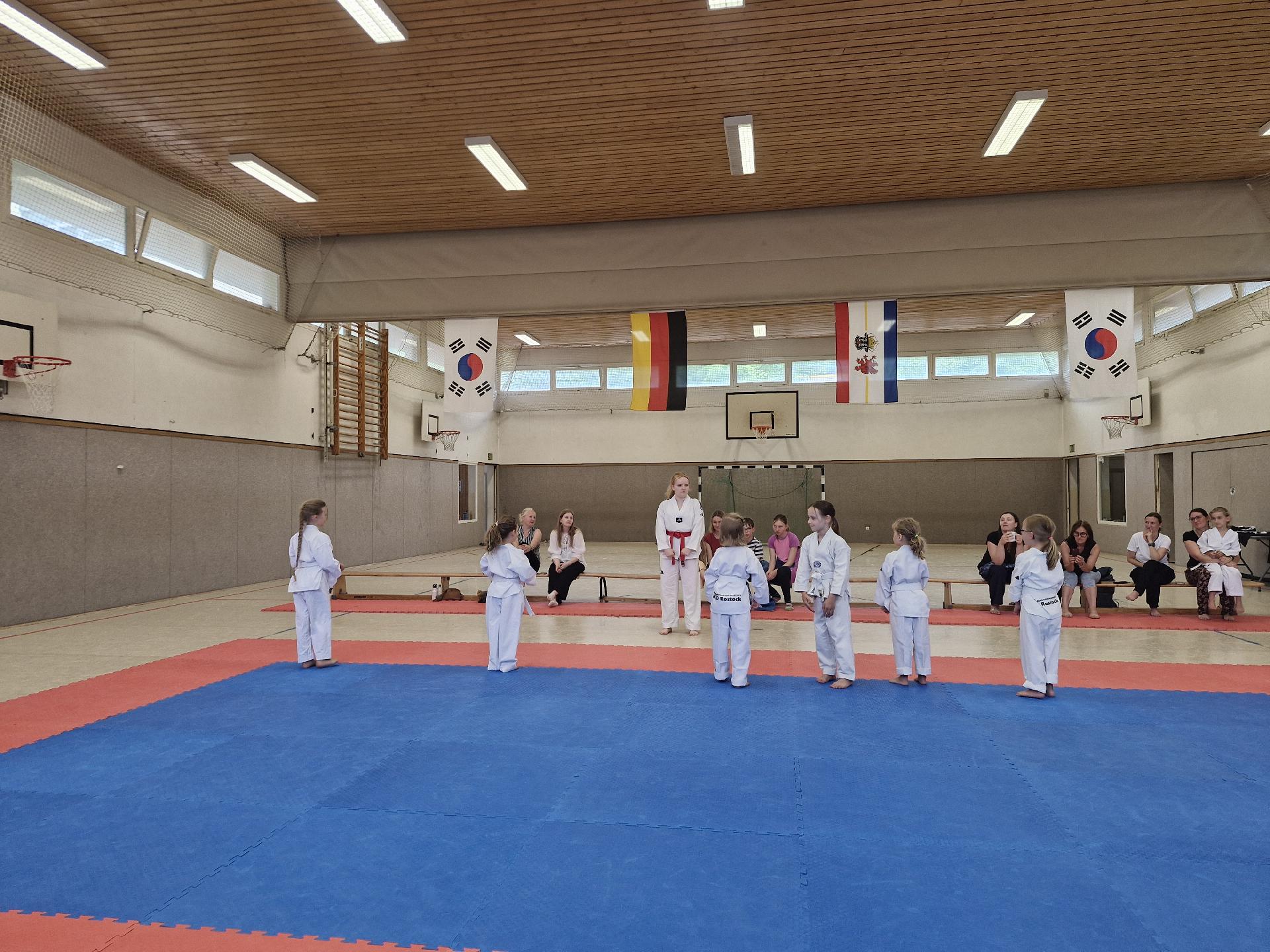 MIX » 2026 » Gürtelprüfung II
Gürtelprüfung